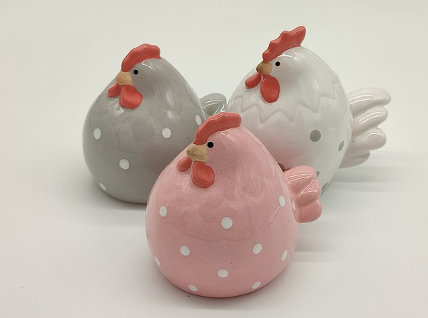 Goldbach Deko-Hühner-Trio, Material: Keramik, Farbe: weiß/grau/rosa, Maße: 7x10x10 und 10x12x10 cm, sie erhalten je Farbe ein Huhn