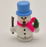 Handarbeit aus dem Erzgebirge: kleiner Räucherschneemann, Material: Holz, Maße: 8 x 4 cm, Farbe: beige/ weiß  mit Bäumchen
