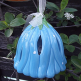 Andrea Design Blüten-Glocke, blau,  Material: Keramik/glasiert, Größe: Höhe 12 cm + Aufhängung/Durchmesser 11,5 cm, zur Dekoration für Innen und Außen