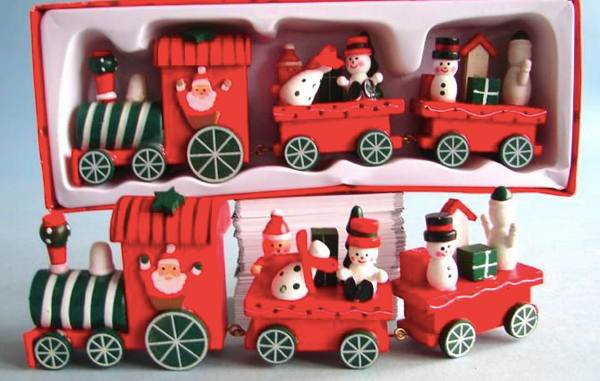 Breitner Weihnachtszug, Holz, rot/grün, Lok und zwei Hänger, Länge: 25 cm Dekorationsartikel, Klarsichtverpackung